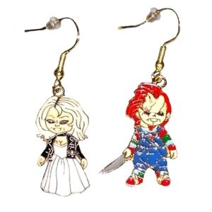 Bride Of Chucky Tiffany & Chucky Stabbing Knife Gold Plated Dangle Drop Earrings